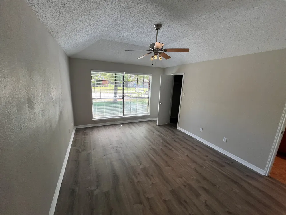 2405 Brookside Drive Rowlett, TX 75088
