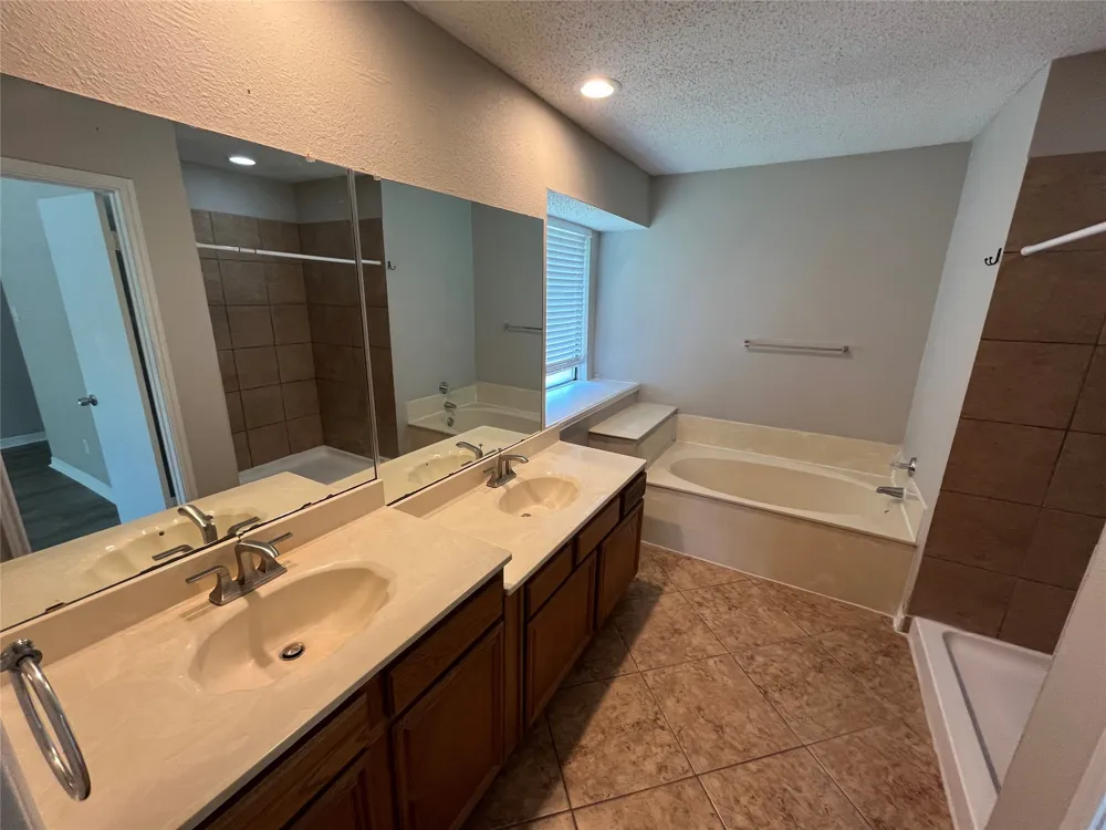 2405 Brookside Drive Rowlett, TX 75088