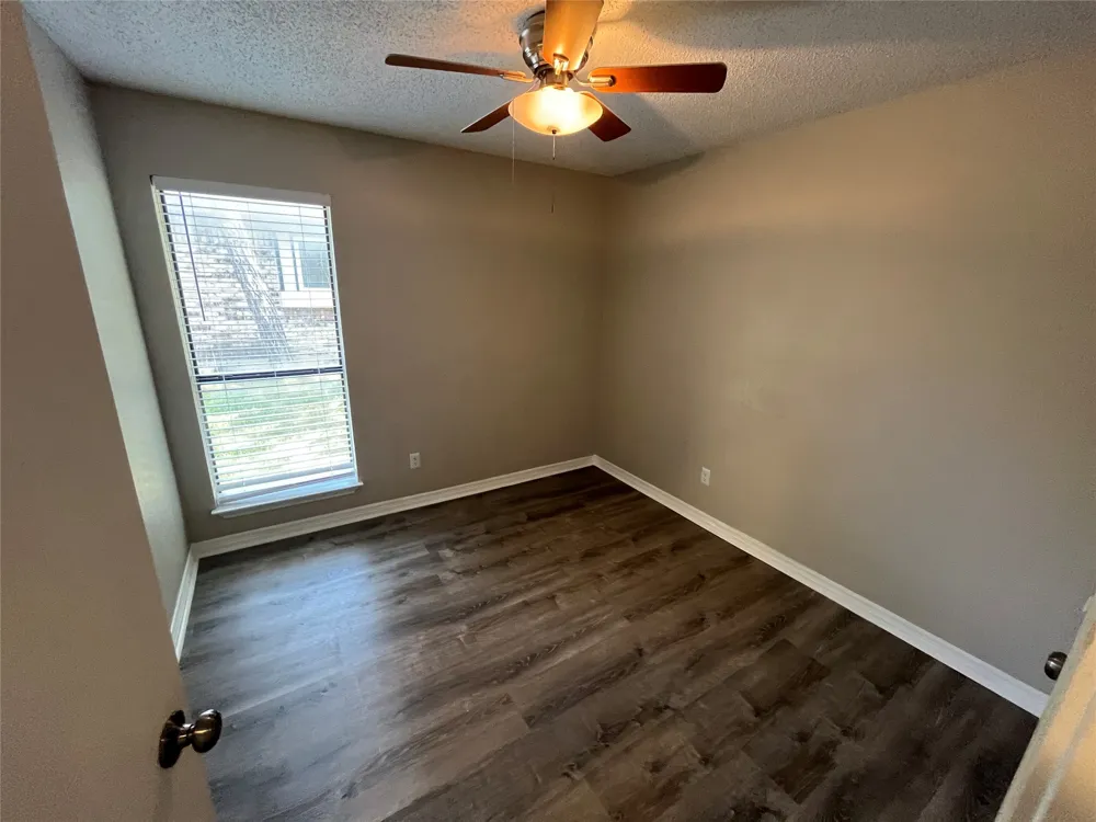 2405 Brookside Drive Rowlett, TX 75088