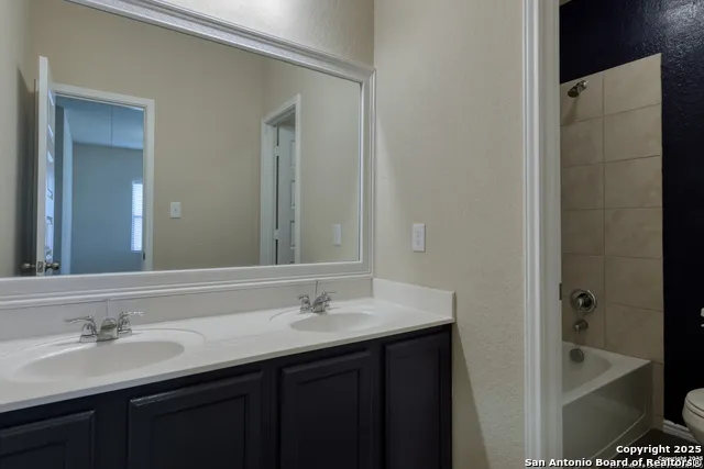 3931 Somers Crest San Antonio, TX 78211