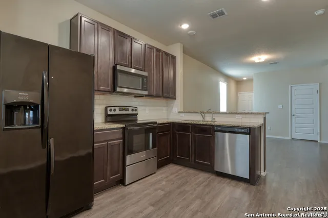 3931 Somers Crest San Antonio, TX 78211