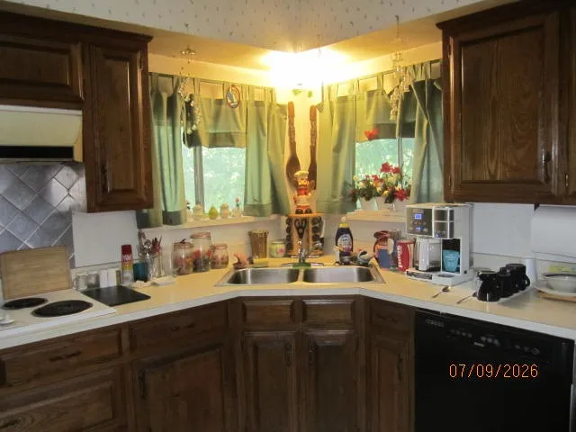 1530 S Dallas Avenue Lancaster, TX 75146
