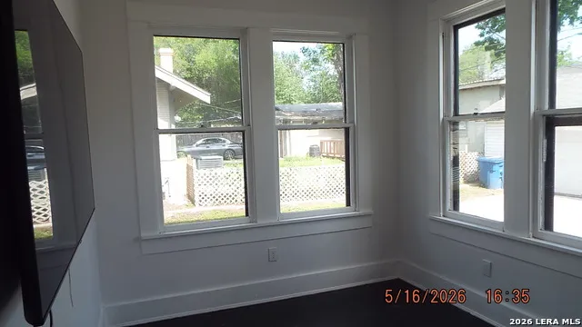940 W Mulberry Unit DOWNSTAIRS, 1 San Antonio, TX 78201