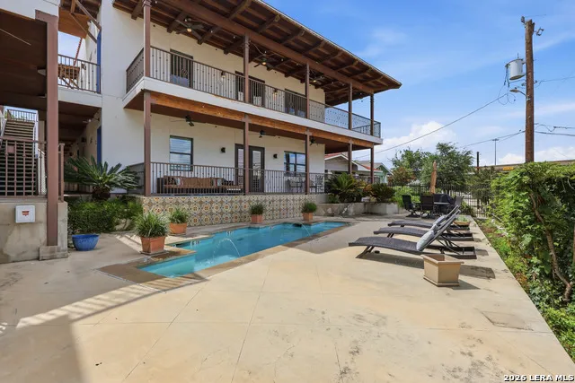1542 ALAMO ST Unit 201 San Antonio, TX 78215