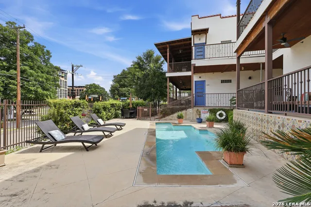 1542 ALAMO ST Unit 201 San Antonio, TX 78215