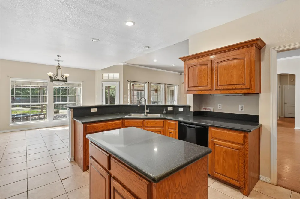 43192 Fringewood Drive Whitney, TX 76692