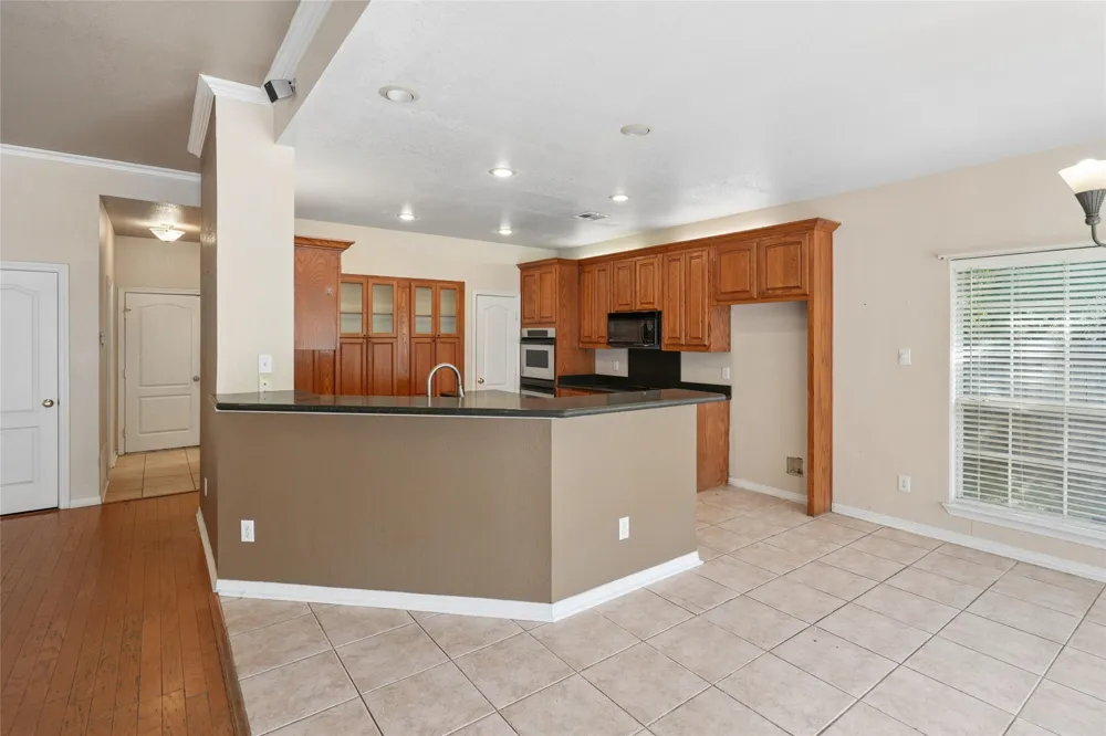 43192 Fringewood Drive Whitney, TX 76692