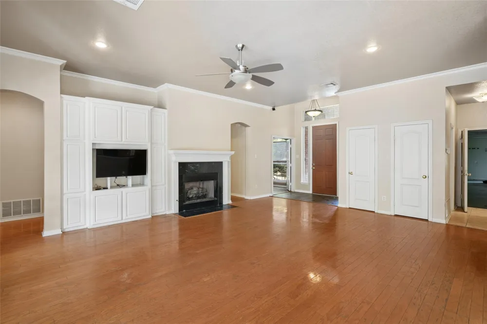 43192 Fringewood Drive Whitney, TX 76692