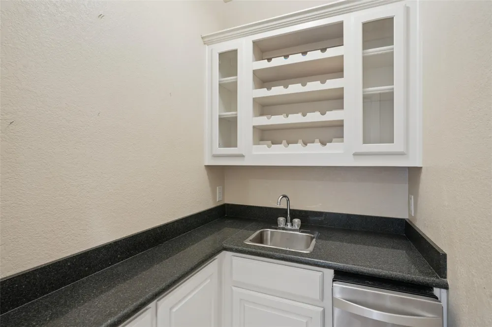 43192 Fringewood Drive Whitney, TX 76692