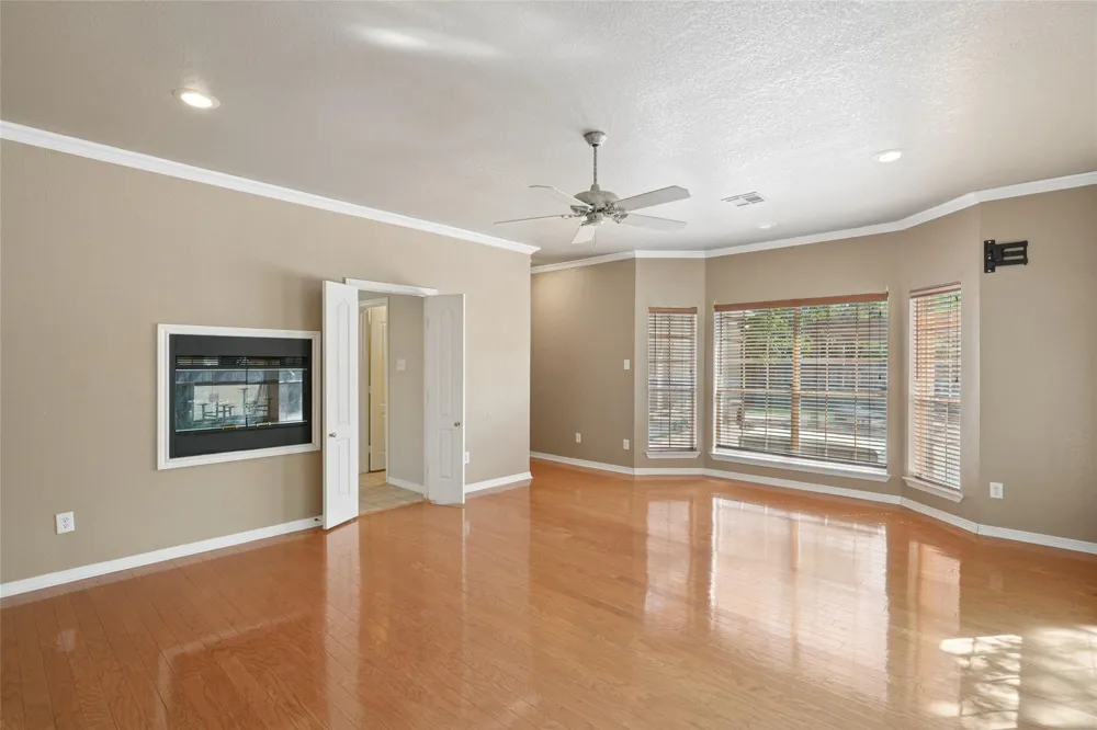 43192 Fringewood Drive Whitney, TX 76692