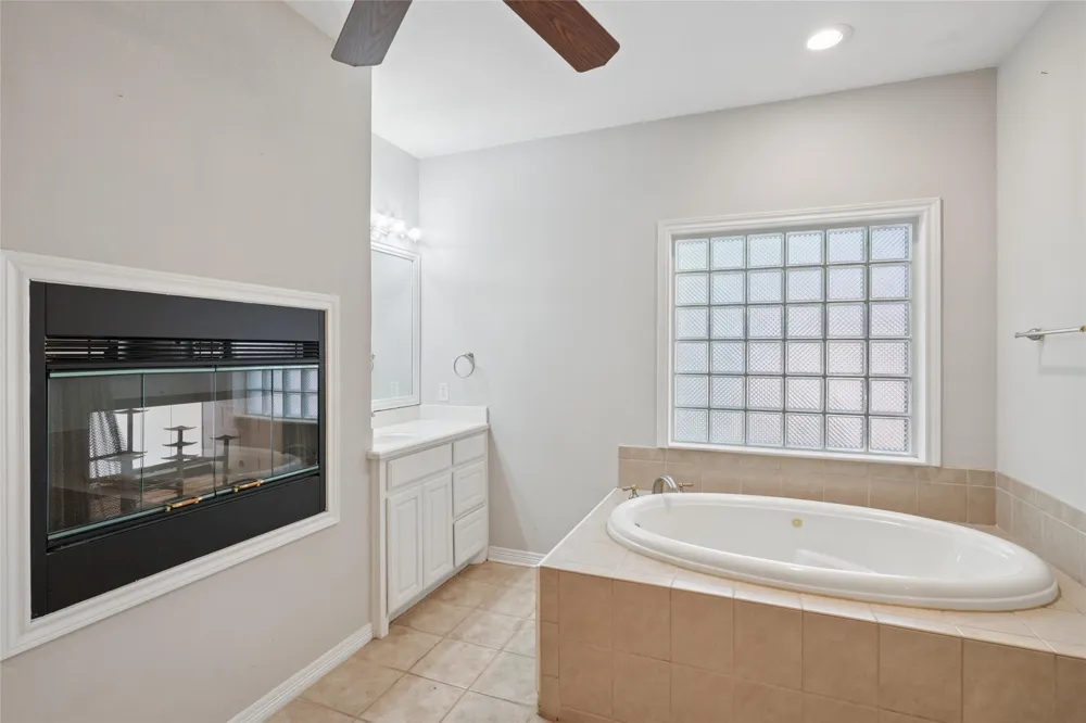 43192 Fringewood Drive Whitney, TX 76692