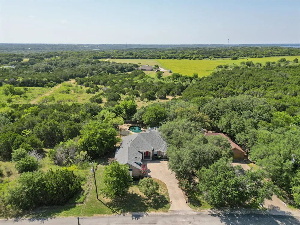 43192 Fringewood Drive Whitney, TX 76692