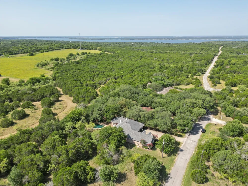 43192 Fringewood Drive Whitney, TX 76692