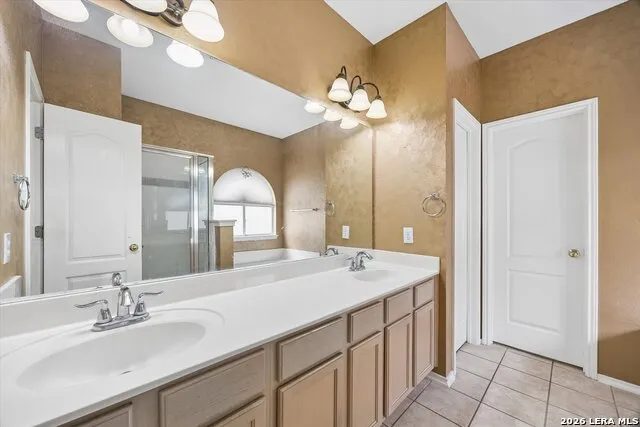 121 OZUNA DR Cibolo, TX 78108