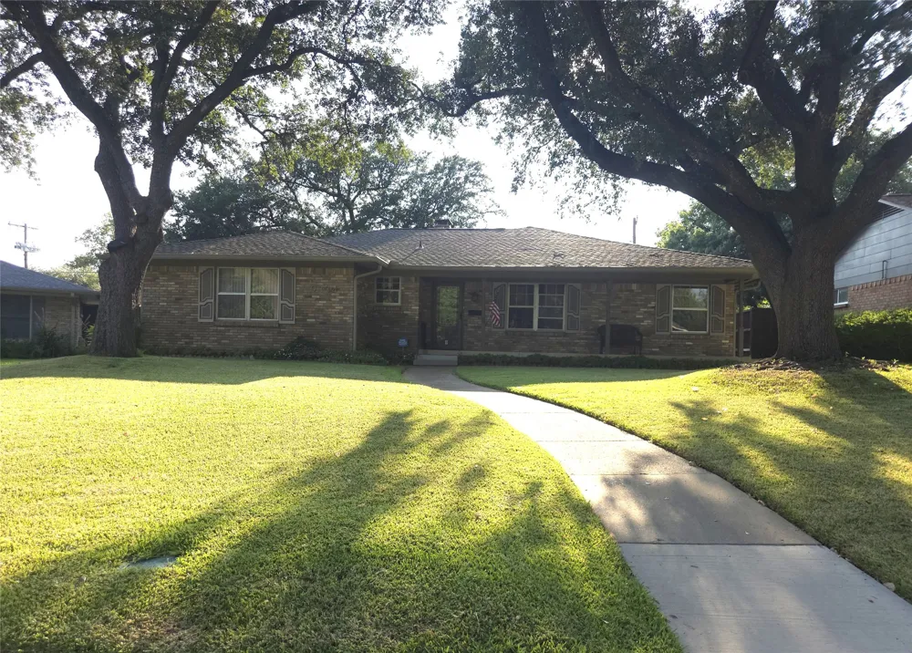 9334 Hunters Creek Drive Dallas, TX 75243