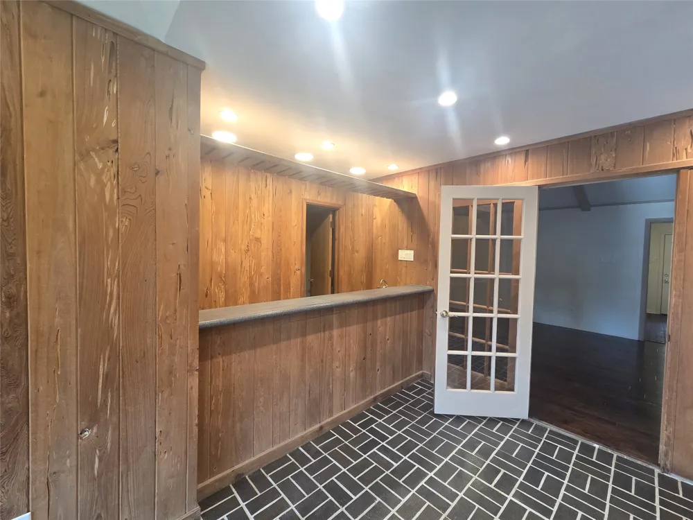 9334 Hunters Creek Drive Dallas, TX 75243