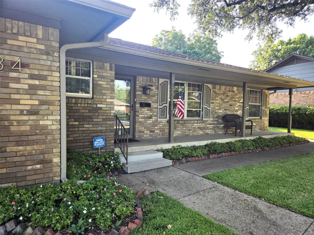9334 Hunters Creek Drive Dallas, TX 75243
