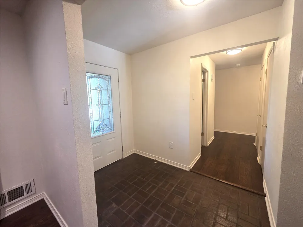 9334 Hunters Creek Drive Dallas, TX 75243