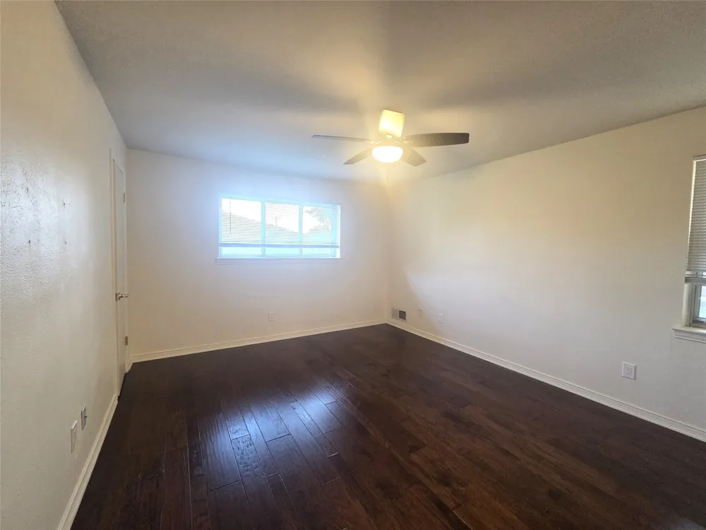 9334 Hunters Creek Drive Dallas, TX 75243