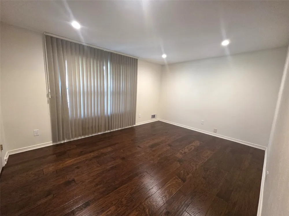 9334 Hunters Creek Drive Dallas, TX 75243