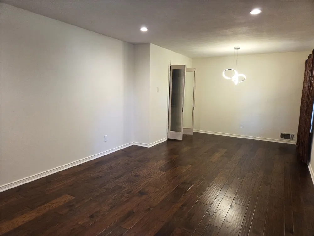 9334 Hunters Creek Drive Dallas, TX 75243