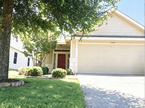 7513 Red Feather Trail