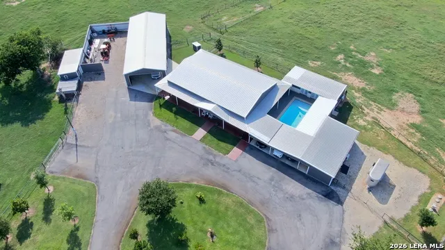 6653 Fm 539 Floresville, TX 78114