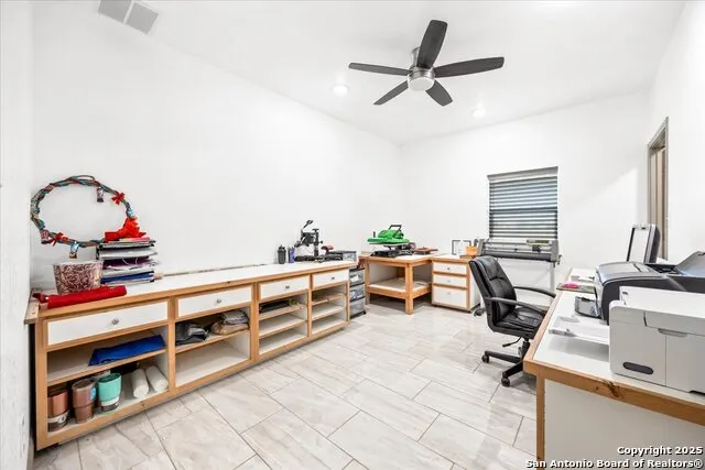 6653 Fm 539 Floresville, TX 78114