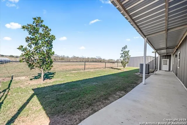 6653 Fm 539 Floresville, TX 78114