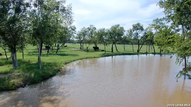 6653 Fm 539 Floresville, TX 78114