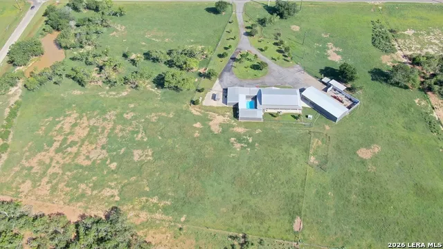6653 Fm 539 Floresville, TX 78114
