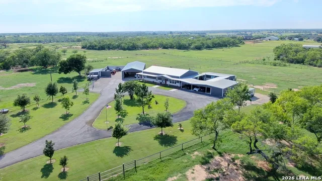 6653 Fm 539 Floresville, TX 78114