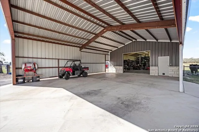 6653 Fm 539 Floresville, TX 78114