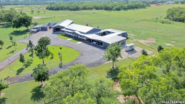 6653 Fm 539 Floresville, TX 78114