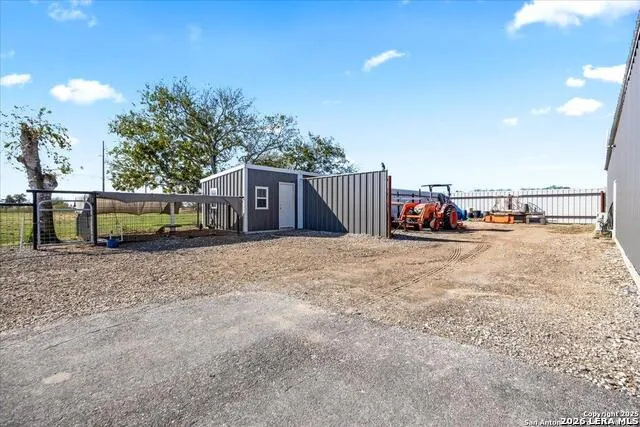 6653 Fm 539 Floresville, TX 78114