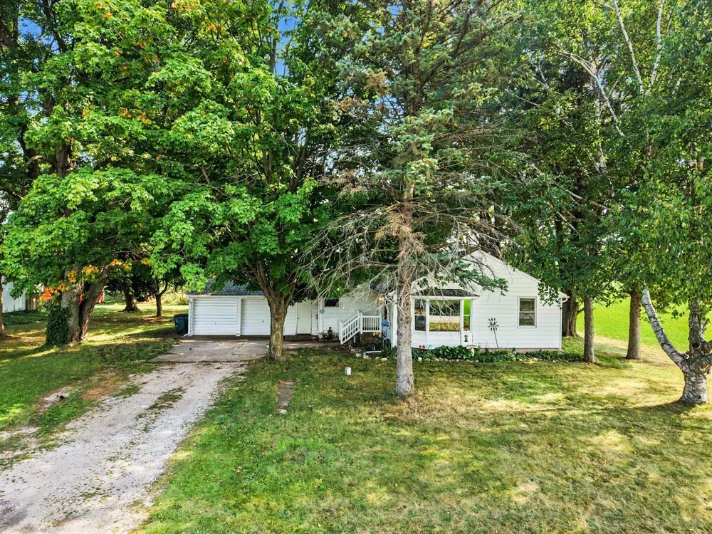 7896 W 56th Street Fremont, MI 49412