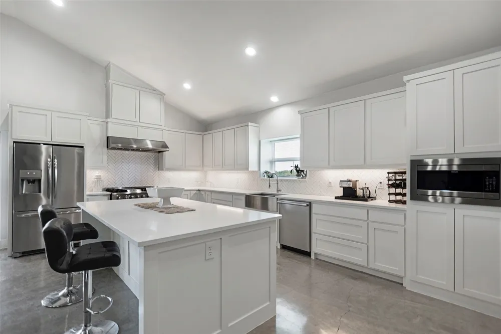 620 Ewing Road Ferris, TX 75125