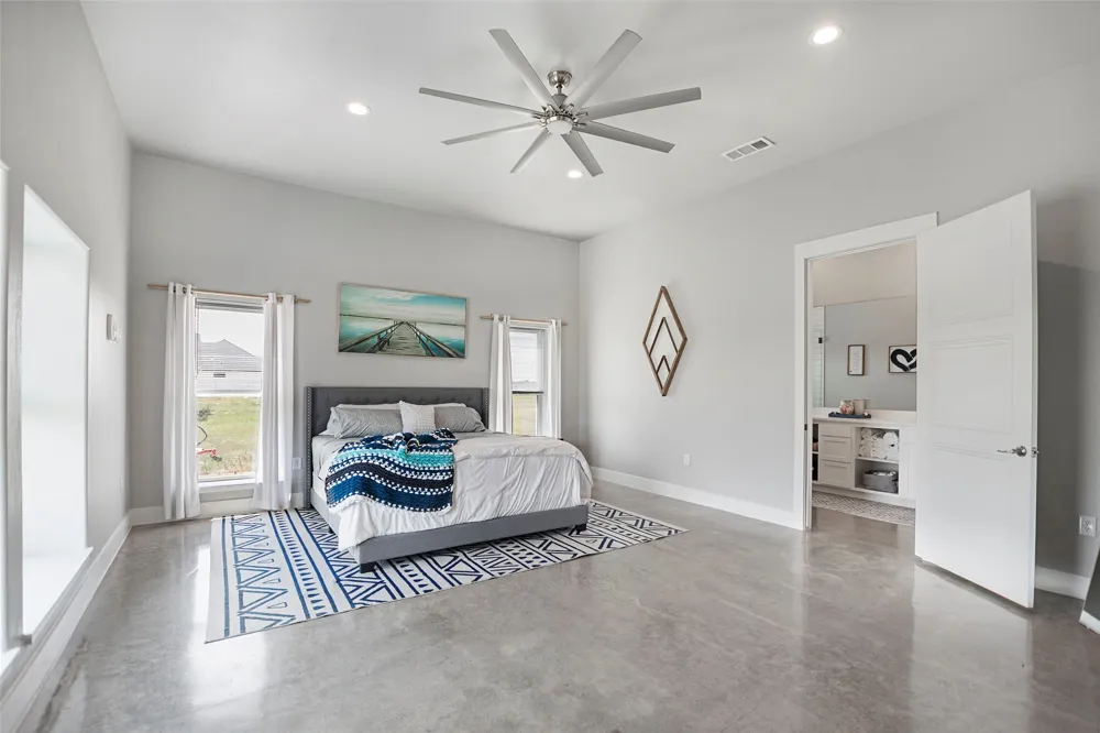 620 Ewing Road Ferris, TX 75125