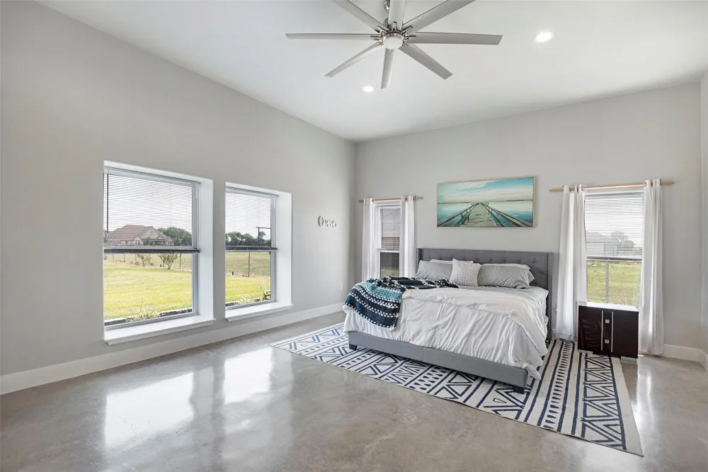 620 Ewing Road Ferris, TX 75125