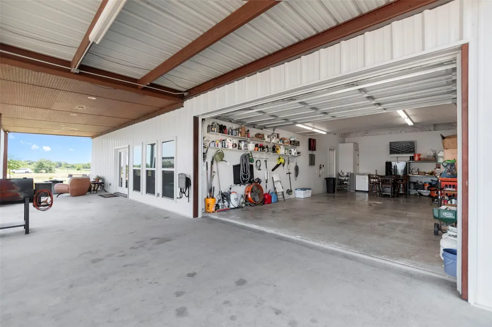 620 Ewing Road Ferris, TX 75125