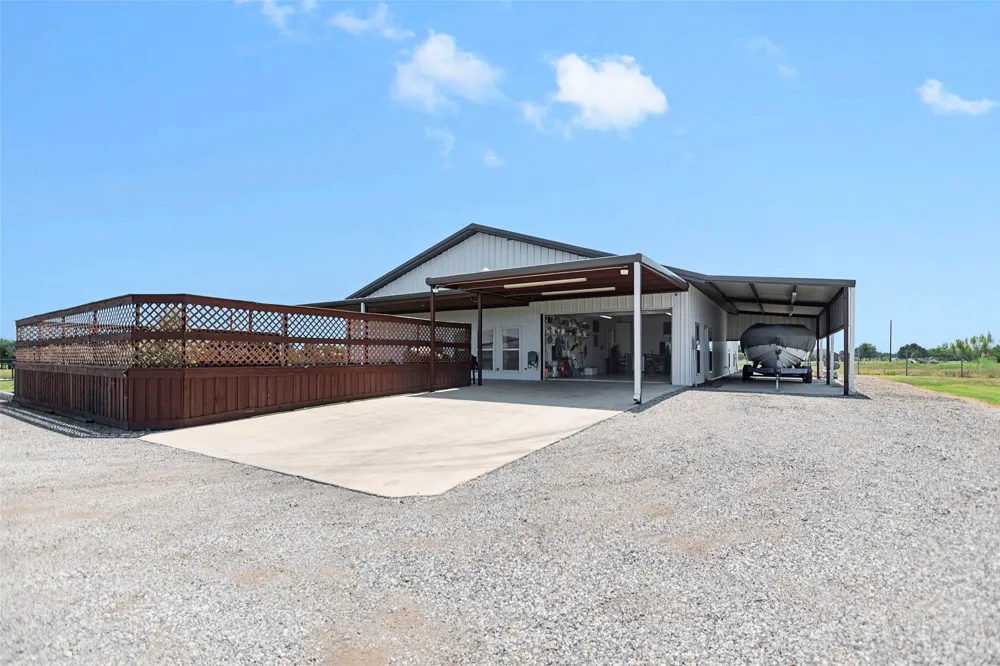620 Ewing Road Ferris, TX 75125
