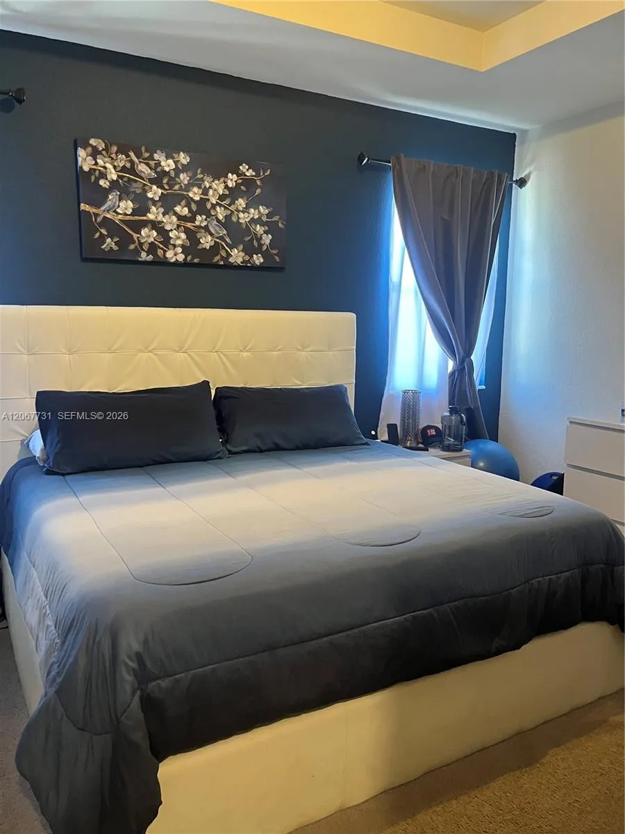 3382 W 112th St Hialeah, FL 33018