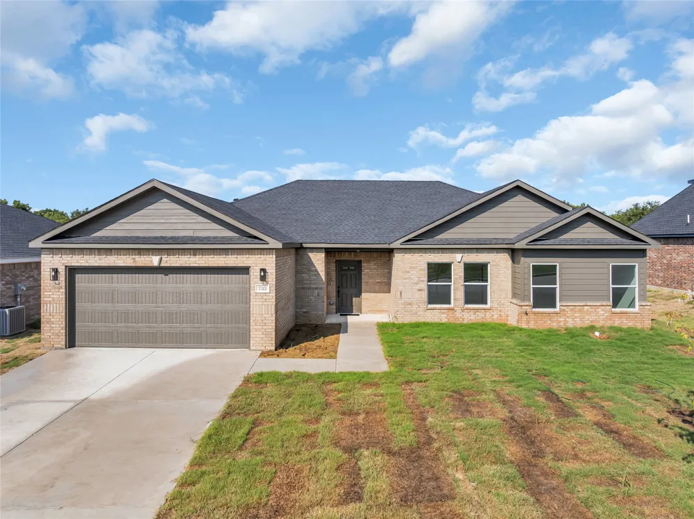 1906 Topaz Road Pryor, OK 74361