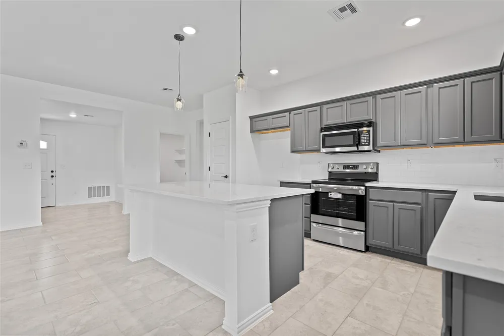 1906 Topaz Road Pryor, OK 74361