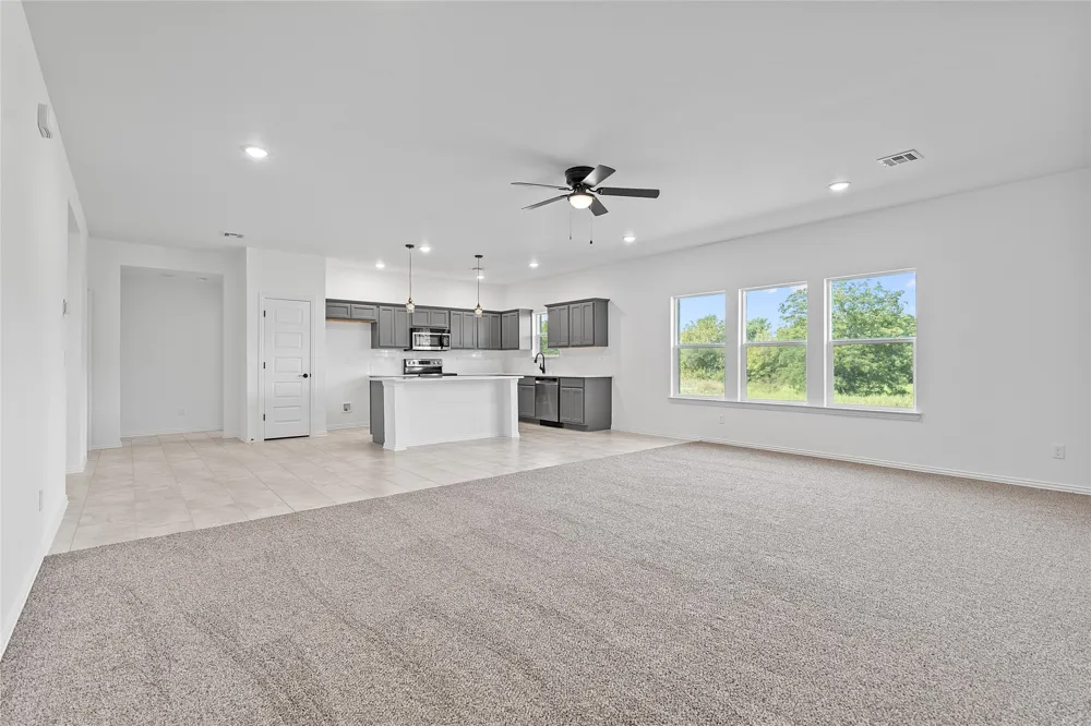 1906 Topaz Road Pryor, OK 74361