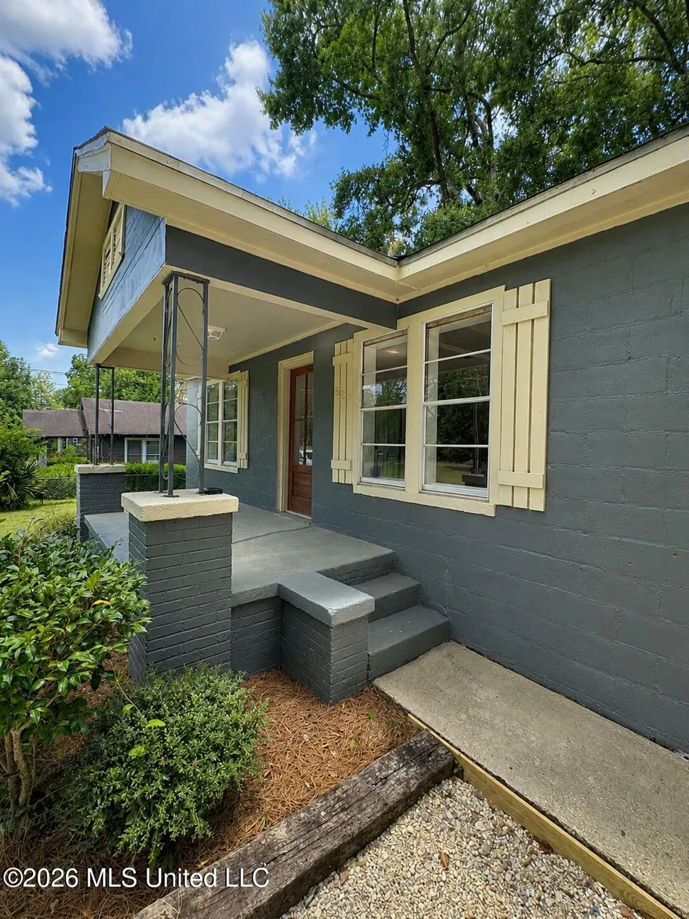 520 1st Street Magee, MS 39111