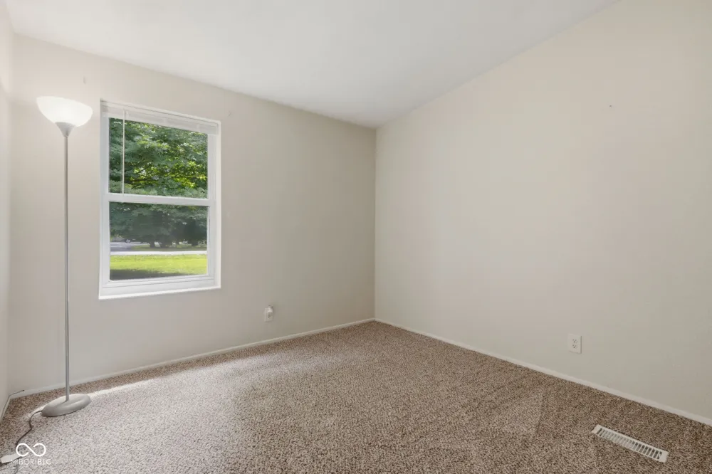 2572 W Buckingham Drive Crawfordsville, IN 47933