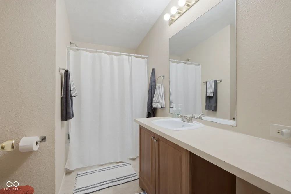 2572 W Buckingham Drive Crawfordsville, IN 47933