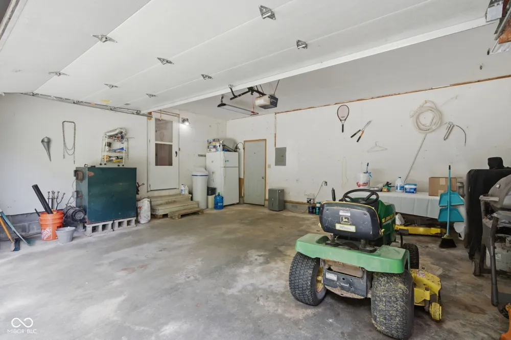 2572 W Buckingham Drive Crawfordsville, IN 47933