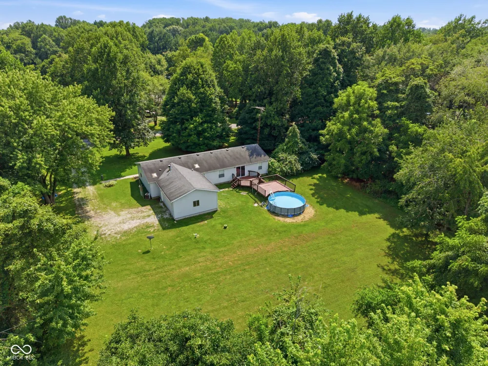 2572 W Buckingham Drive Crawfordsville, IN 47933
